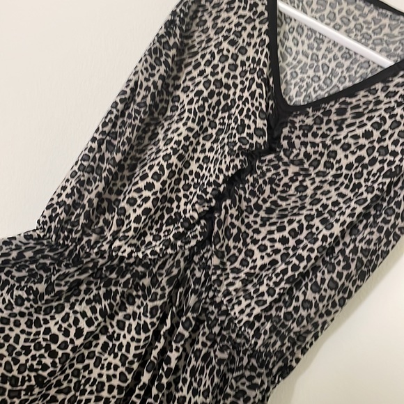 Black & grey Animal print assymetrical dress - Picture 4 of 5